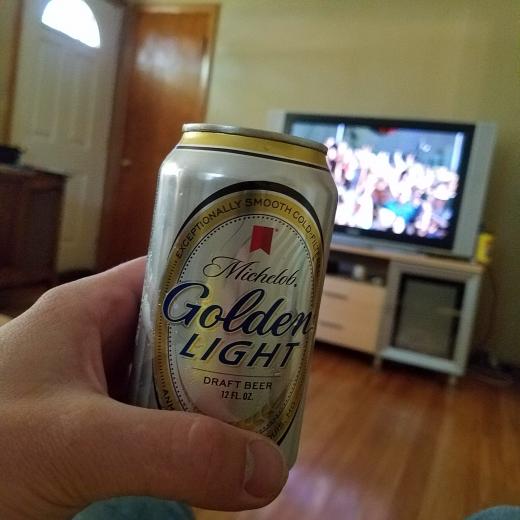 michelob-golden-light-american-domestic-brewzeit